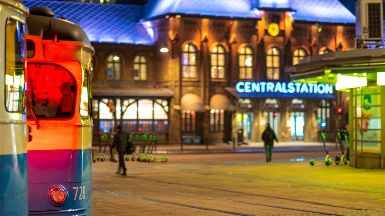 Σουηδία: Ενισχύονται τα μέτρα κατά της Covid-19