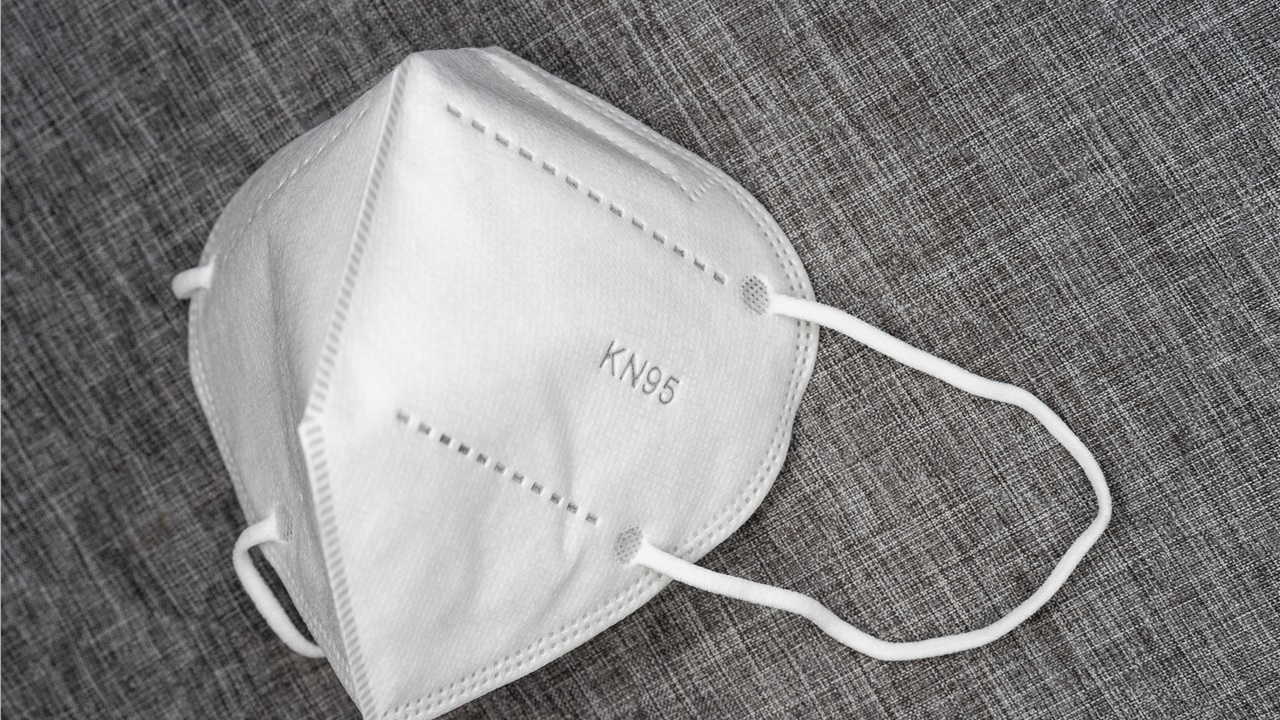 Υποχρεωτική η διπλή μάσκα ή η ενισχυμένη στα σουπερμάρκετ και...