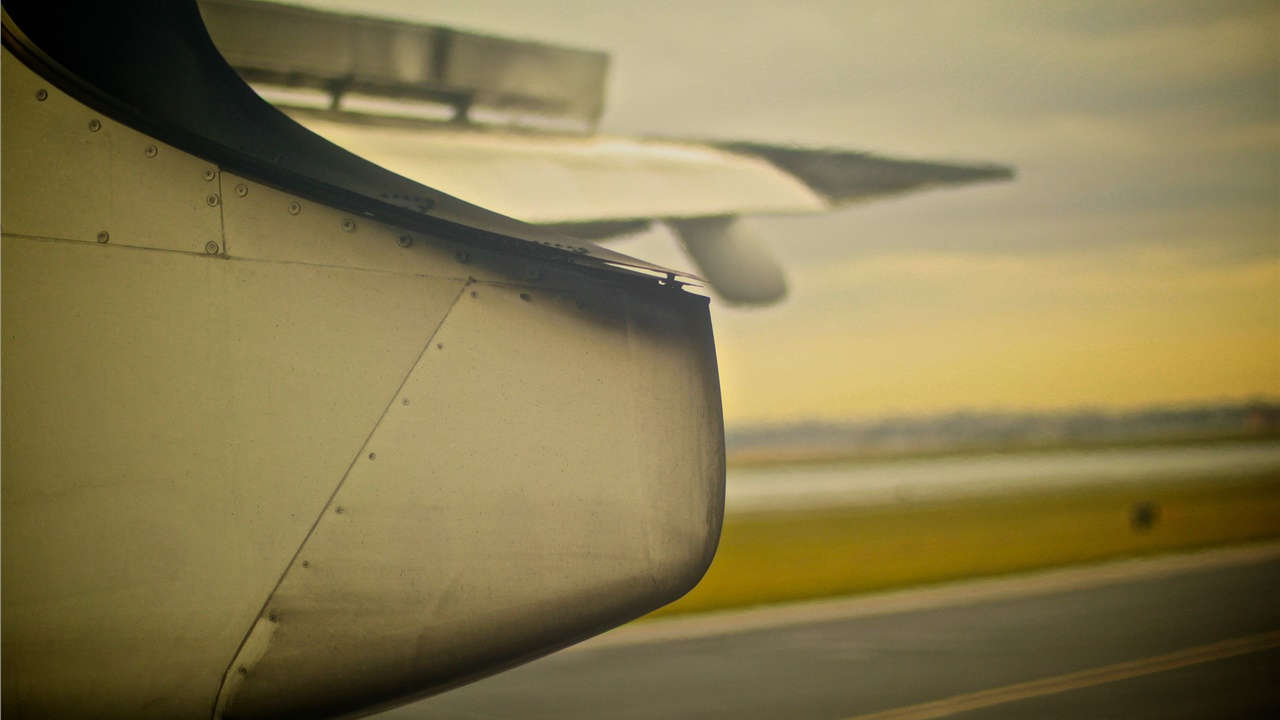 Αεροπλάνο βγήκε εκτός διαδρόμου κατά την προσγείωση στο αεροδρόμιο...