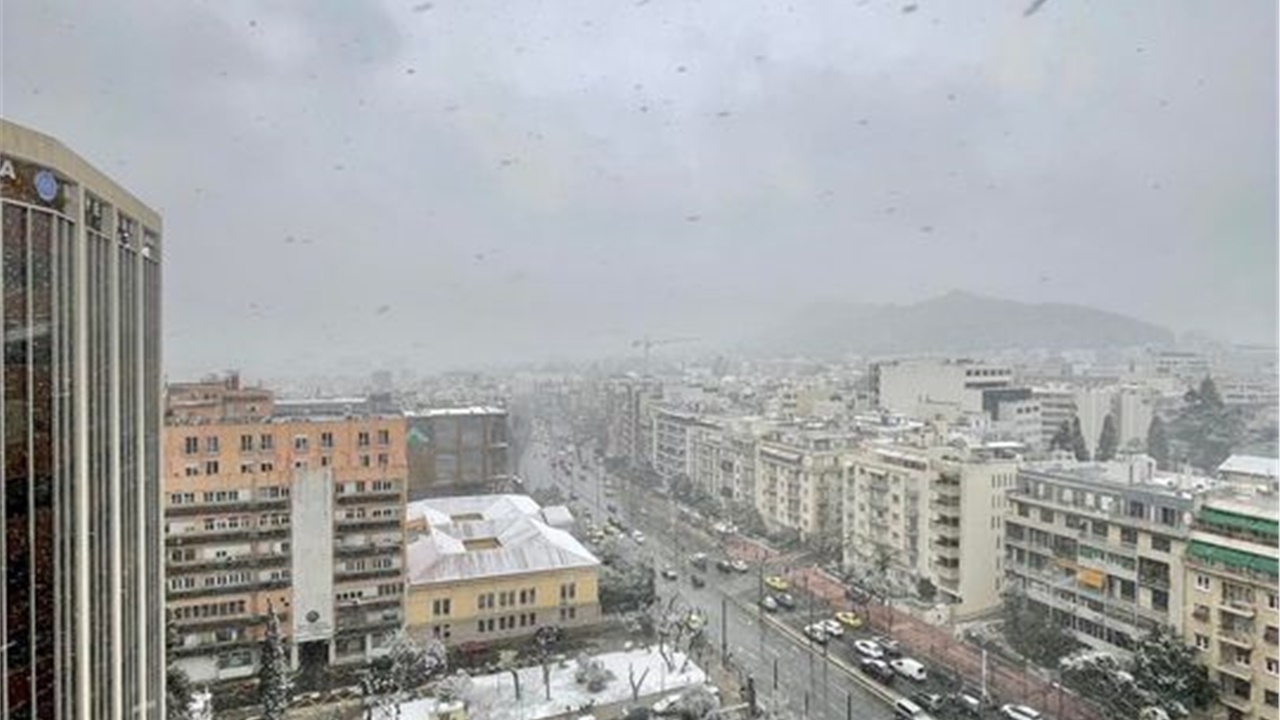 Κακοκαιρία «Ελπίς» - Στα «λευκά» η Αθήνα 