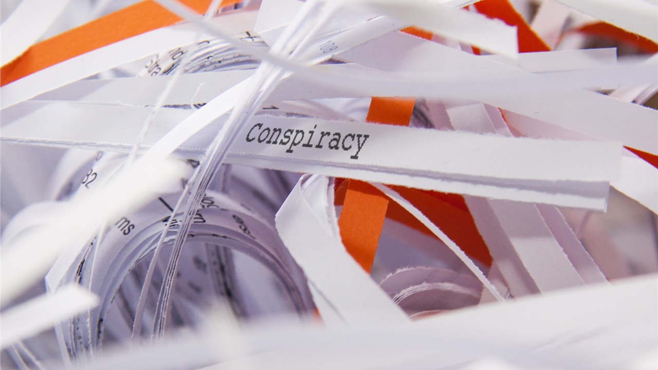 Ειδικοί καταρρίπτουν δώδεκα θεωρίες συνωμοσίας