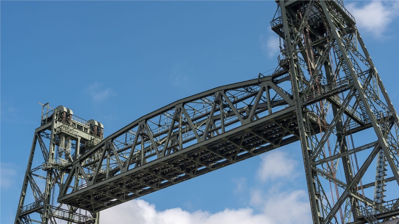 Το Ρότερνταμ θα αποσυναρμολογήσει μία γέφυρα για να μπορέσει...