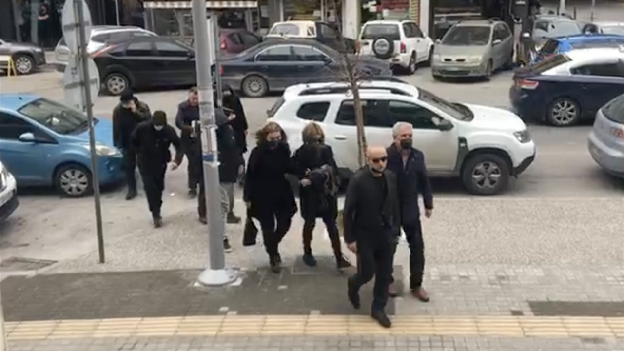 Υπόθεση δολοφονίας 19χρονου - Στα Δικαστήρια οι γονείς και οι...