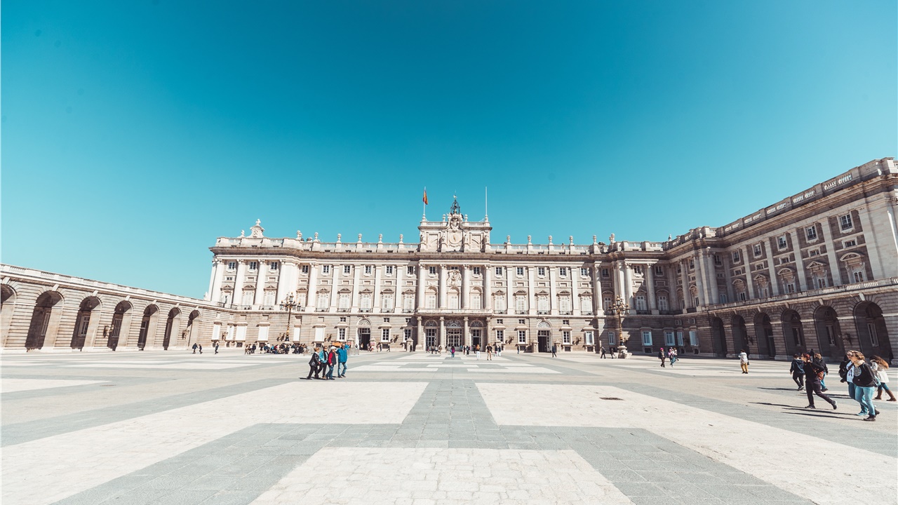 Θετικοί στον κορονοϊό ο Ισπανός βασιλιάς Φελίπε και η βασίλισσσα...