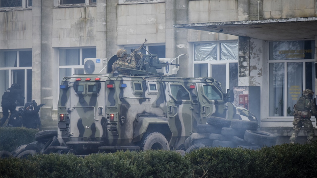 Οι υπουργοί Οικονομικών της G7 προειδοποιούν τη Μόσχα για μαζικές...