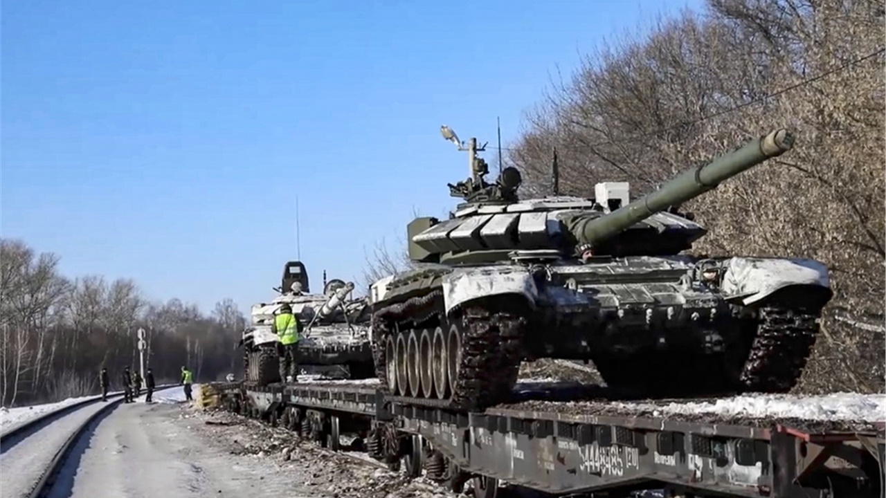 Μόσχα: Ρωσικές δυνάμεις αρχίζουν να επιστρέφουν στις βάσεις τους...