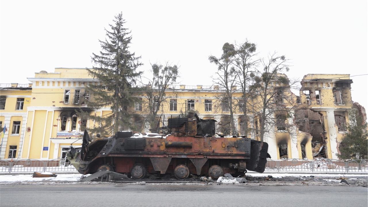 Πόλεμος στην Ουκρανία: Ρωσικές δυνάμεις έπληξαν δύο πετρελαϊκές...