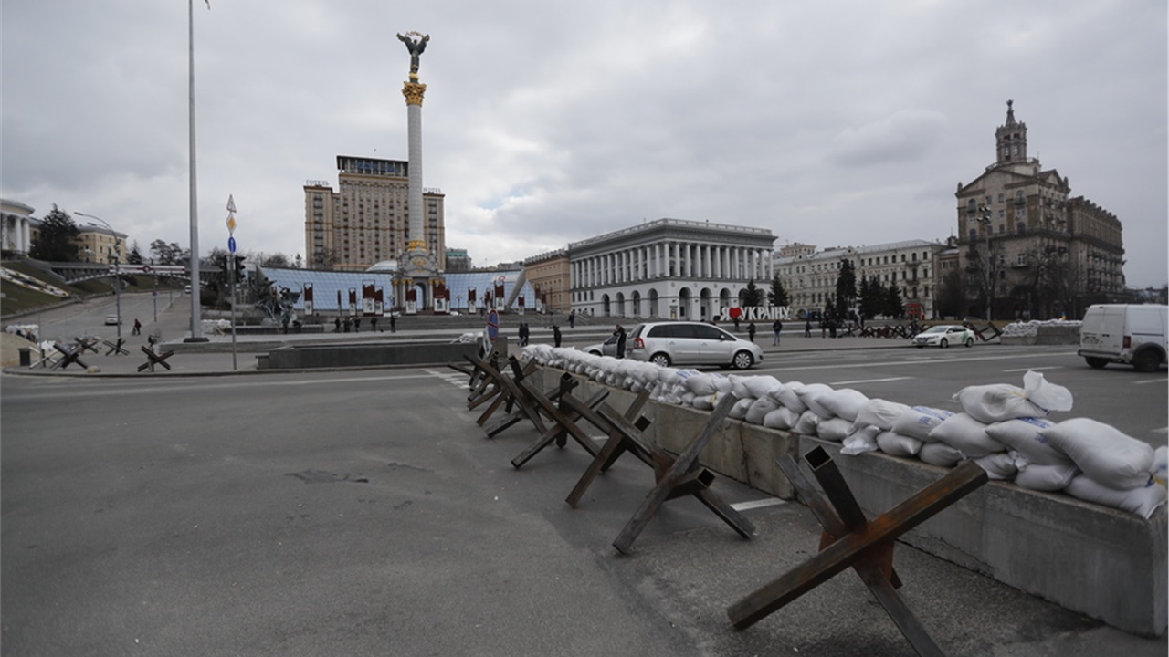 Οι ουκρανικές αρχές ανοίγουν 7 ανθρωπιστικούς διαδρόμους σήμερα...