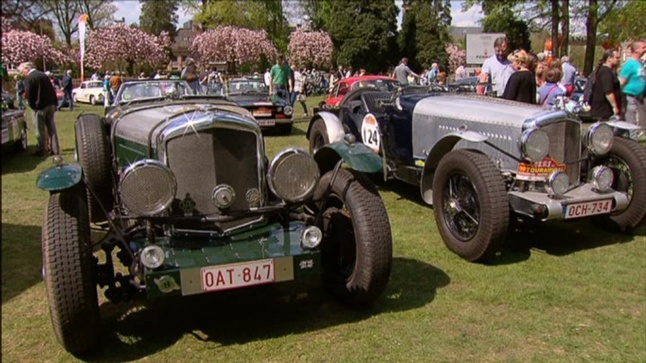 172 vintage cars in Nea Paralia Thessaloniki