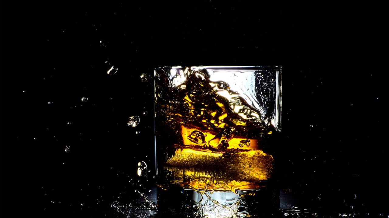 Αυξήθηκαν οι θάνατοι από αλκοόλ κατά τη διάρκεια της πανδημίας