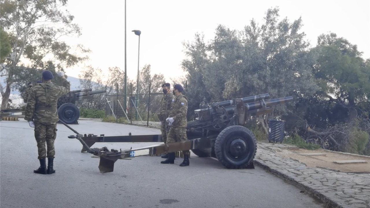 Βίντεο: Κανονιοβολισμοί στον Λυκαβηττό για την εθνική επέτειο...