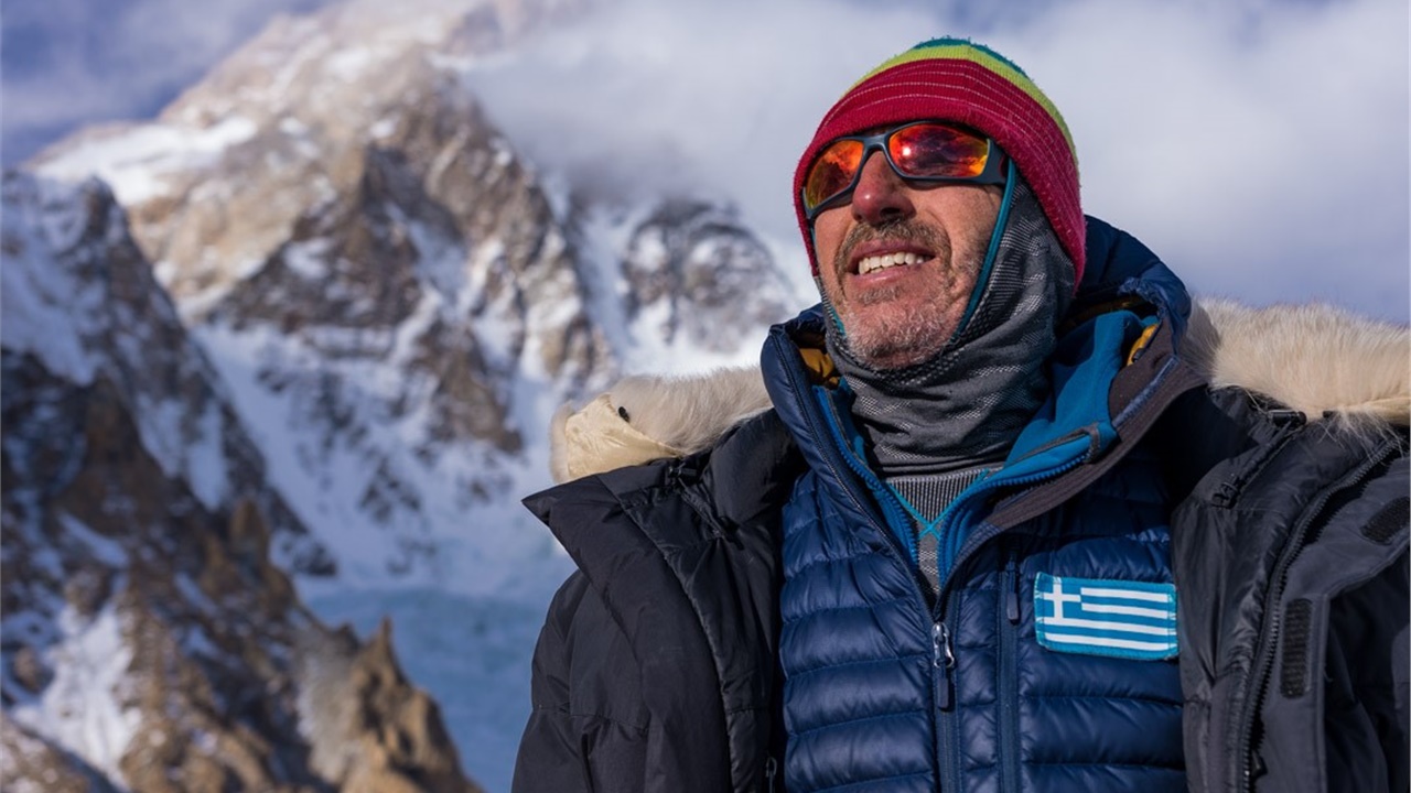 Το τελευταίο μήνυμα του Αντώνη Συκάρη: «Αφιερώνω αυτή την κορυφή σε όλους τους Έλληνες, σε όλους τους ορειβάτες και στη μικρή μου Ίριδα»