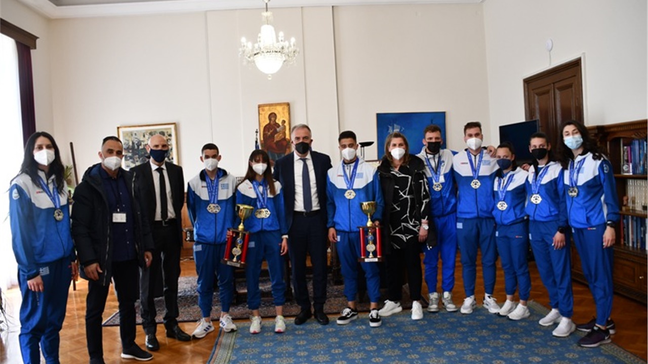 Συνάντηση Σταύρου Καλαφάτη με τα μέλη της κορυφαίας στην Ευρώπη...