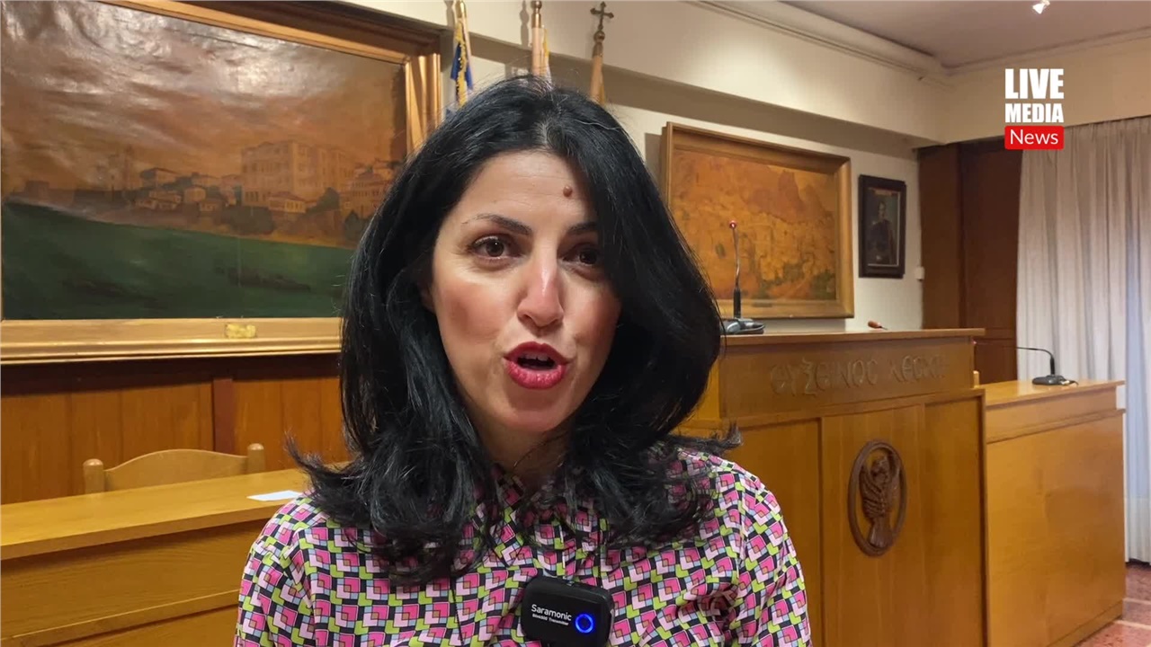 H Ελένη Μεντεσίδου στην εκδήλωση του Συλλόγου Ποντίων Φοιτητών...