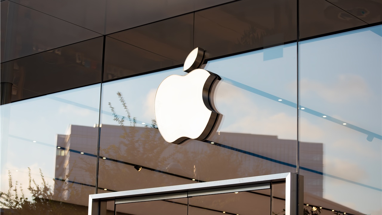 Εργαζόμενοι σε κατάστημα της Apple στη Νέα Υόρκη ξεκίνησαν διαδικασία...