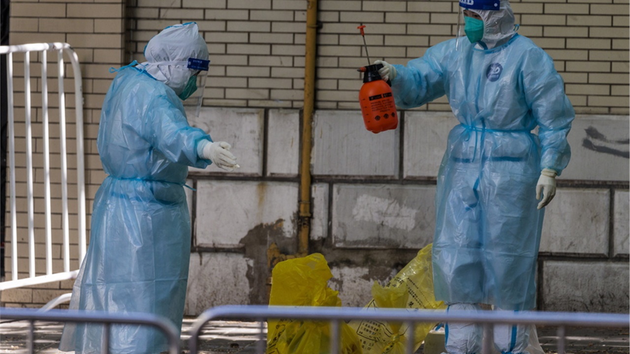 Ηλίας Μόσιαλος: Αυτό που συμβαίνει στη Σανγκάη δεν είναι κάτι...