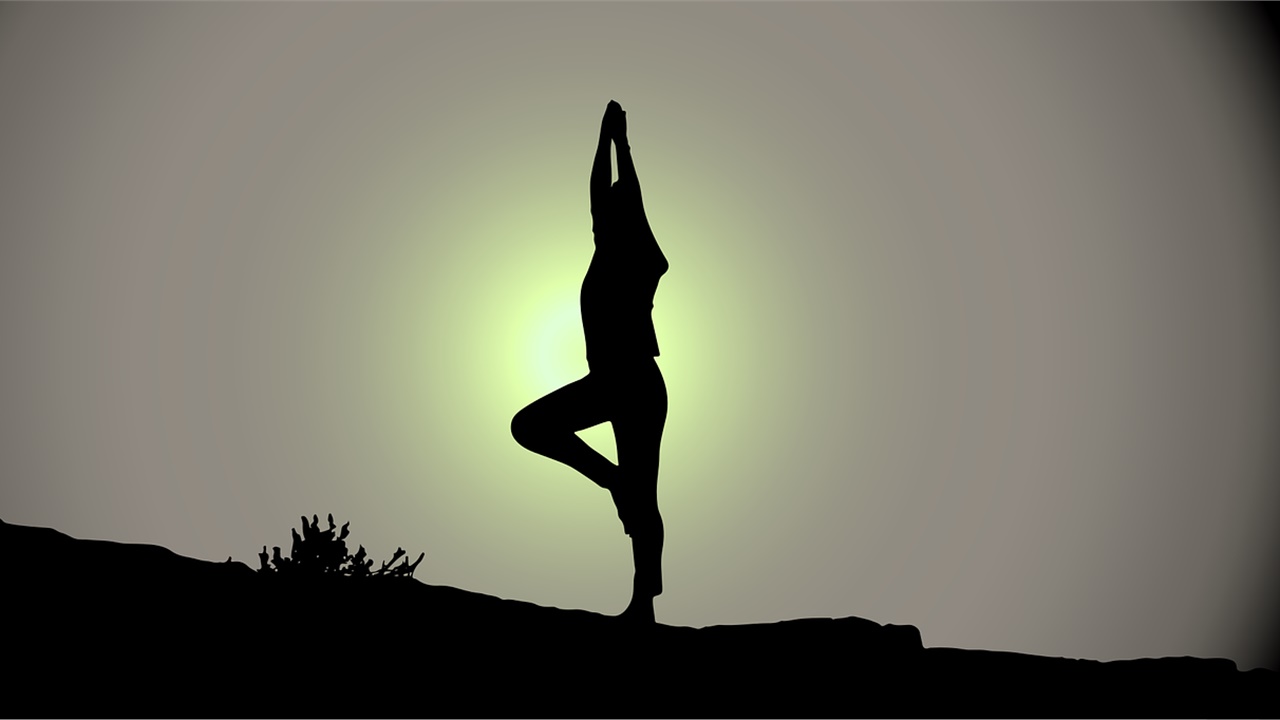 Μάθημα γιόγκα με συμμετέχοντες 114 διαφορετικών εθνικοτήτων κατέρριψε...