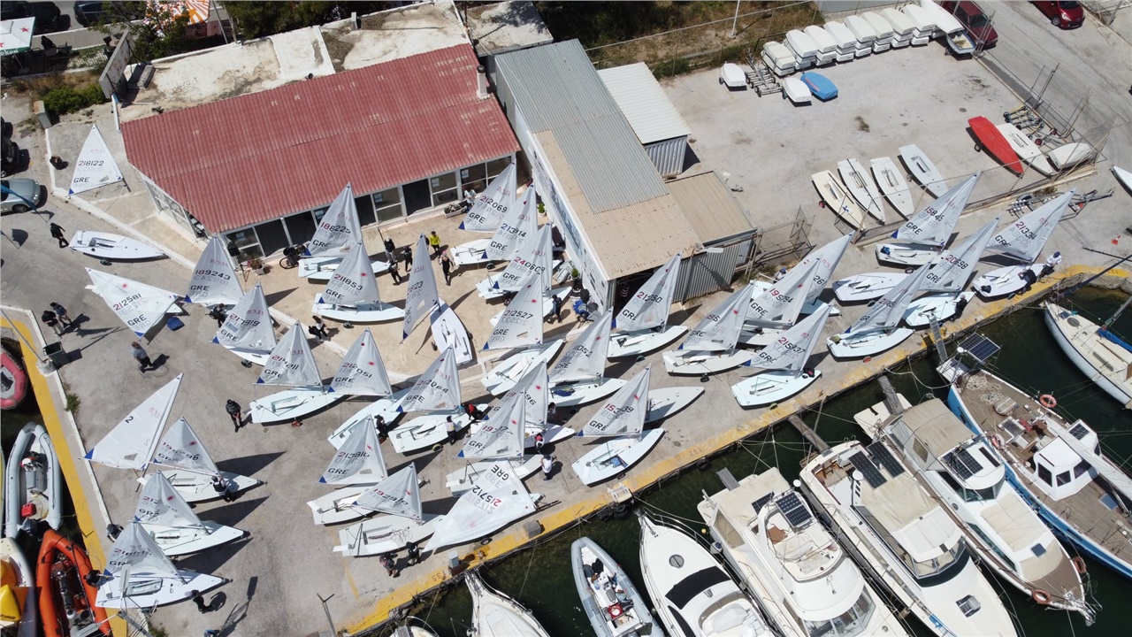 Εντυπωσιακό ιστιοπλοϊκό θέαμα στη Λούτσα