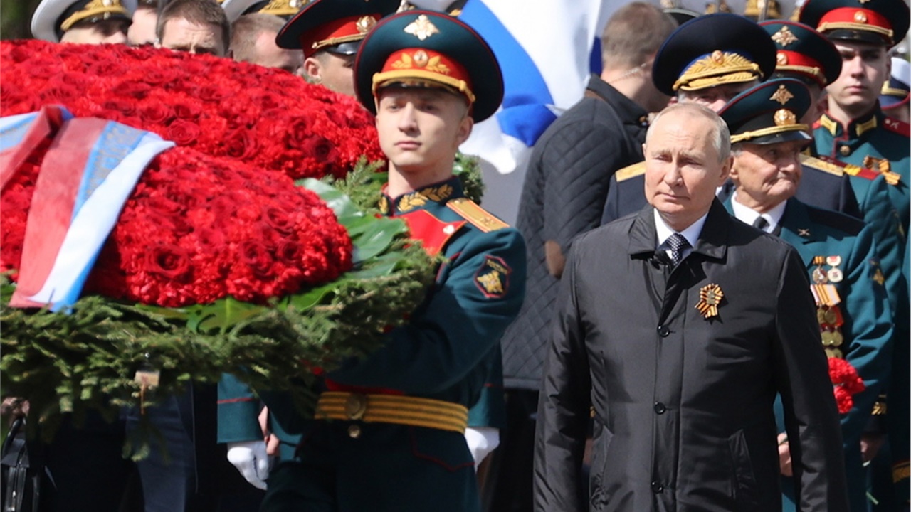 Ομιλία Πούτιν στην Κόκκινη Πλατεία: «Η Δύση ετοιμαζόταν να εισβάλει...