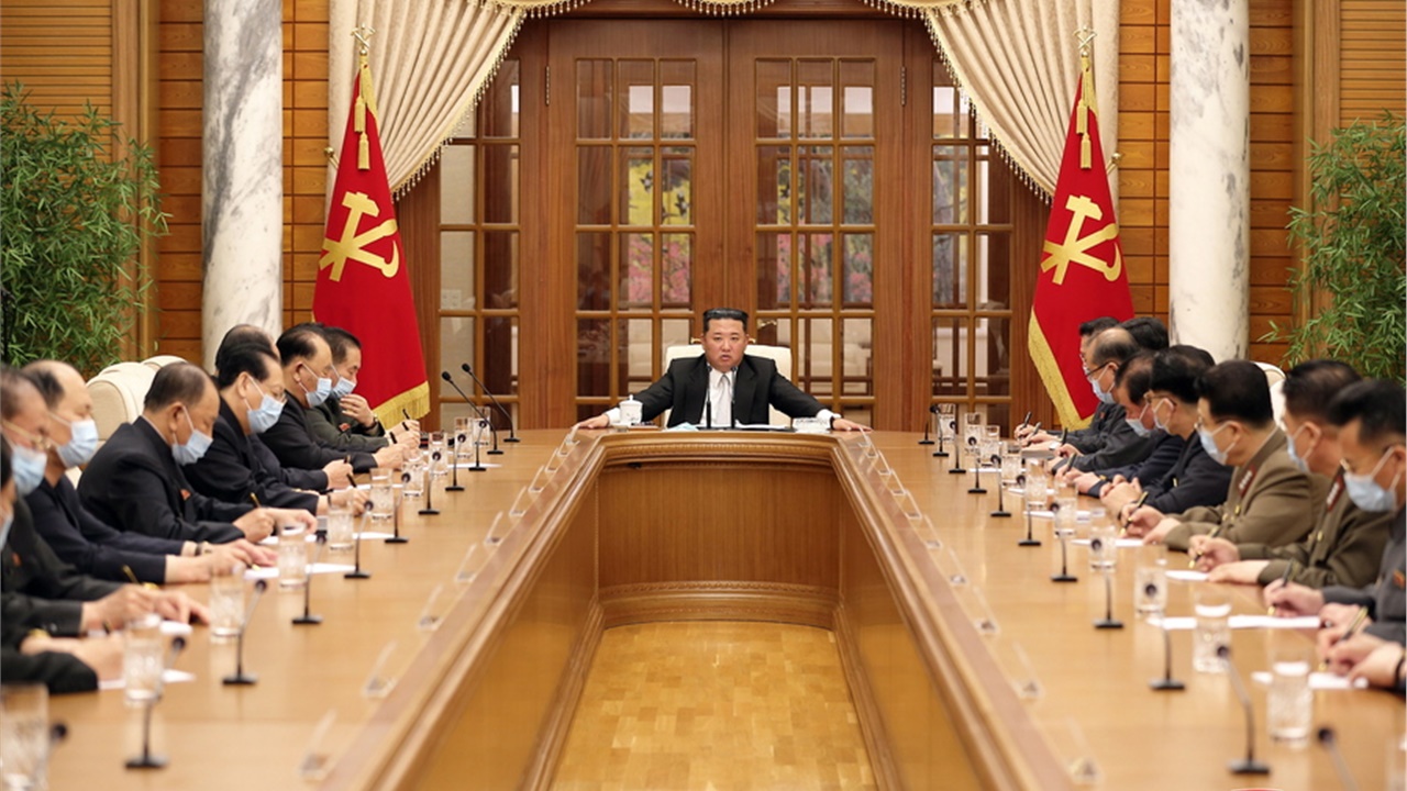 Βόρεια Κορέα: Η Πιονγκγιάνγκ ανακοίνωσε επίσημα το πρώτο ξέσπασμα...