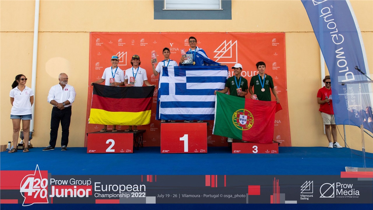 Τρία μετάλλια κατέκτησαν στα 420 νέων στο ευρωπαϊκό πρωτάθλημα...