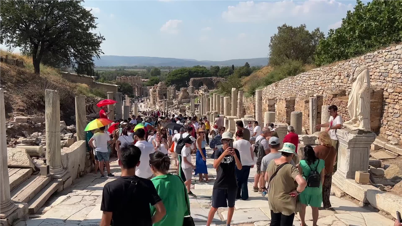 Η Έφεσος αποτελεί ένα από τα σημαντικότερα και ωραιότερα πολιτιστικά...