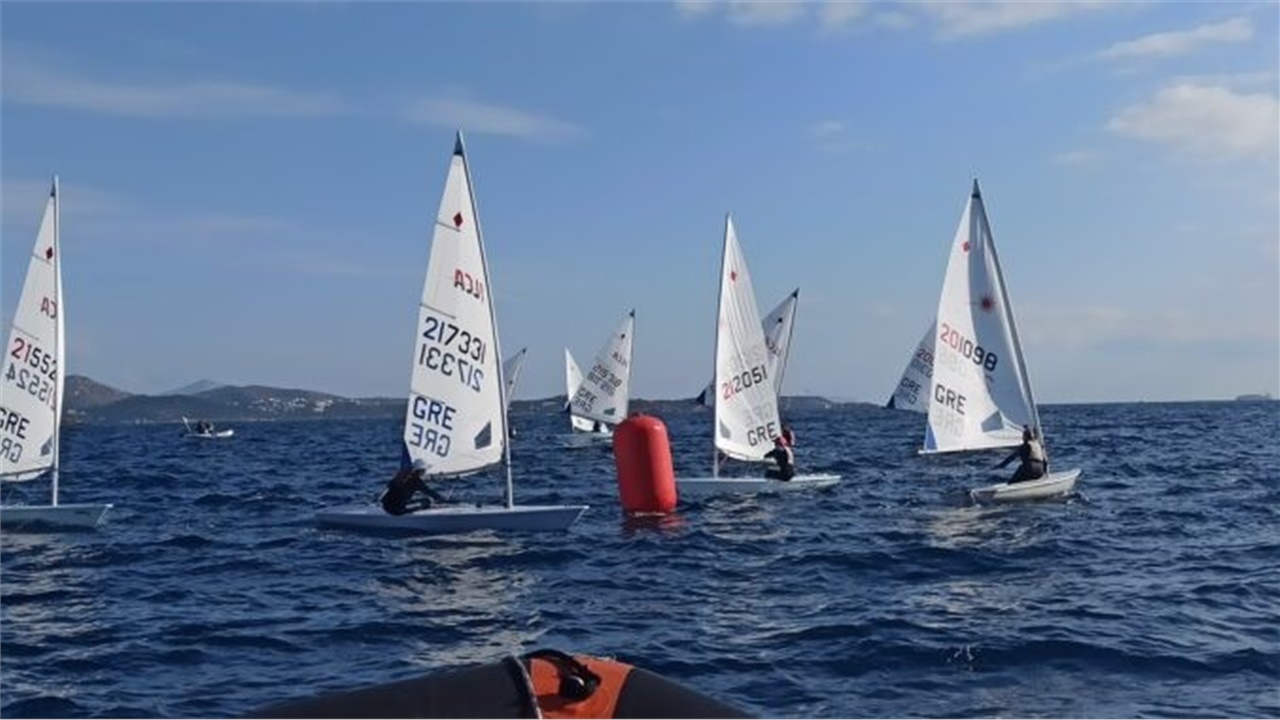 Εντυπωσιακό το θέαμα στο πανελλήνιο πρωτάθλημα ILCA 4 του Αιγίου