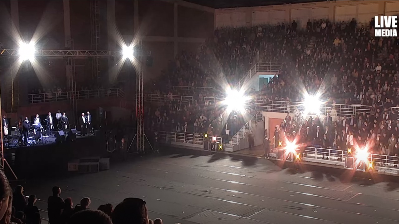 16ο Φεστιβάλ Ποντιακών Χορών: Ενός λεπτού σιγή για τον Αλέξανδρο...