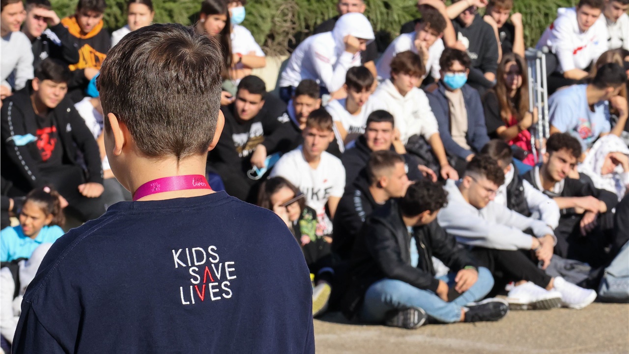 Παγκόσμια Ημέρα Επανεκκίνησης Καρδιάς - 250 μαθητές σώζουν ζωές...