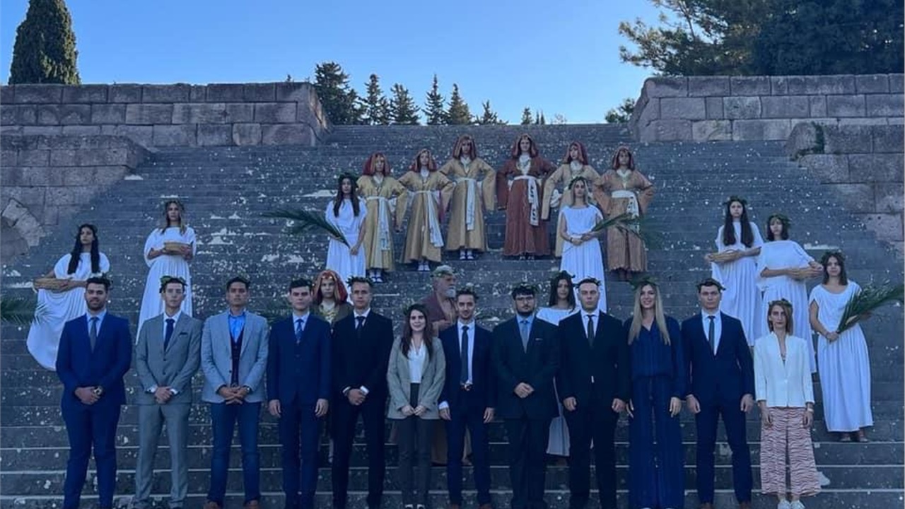 Αναβίωση του αυθεντικού όρκου του Ιπποκράτη, στο Ασκληπιείο της...