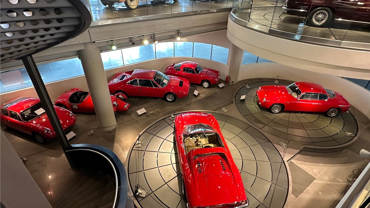 Επίσκεψη στο Ελληνικό Μουσείο Αυτοκινήτου (Φωτογραφίες)
