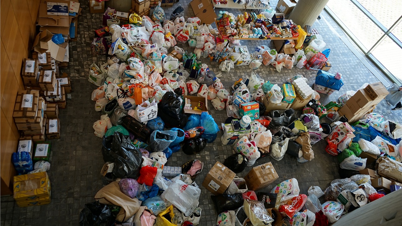 Θεσσαλονίκη: Γιγαντώνεται το κύμα αλληλεγγύης προς τους πληγέντες...