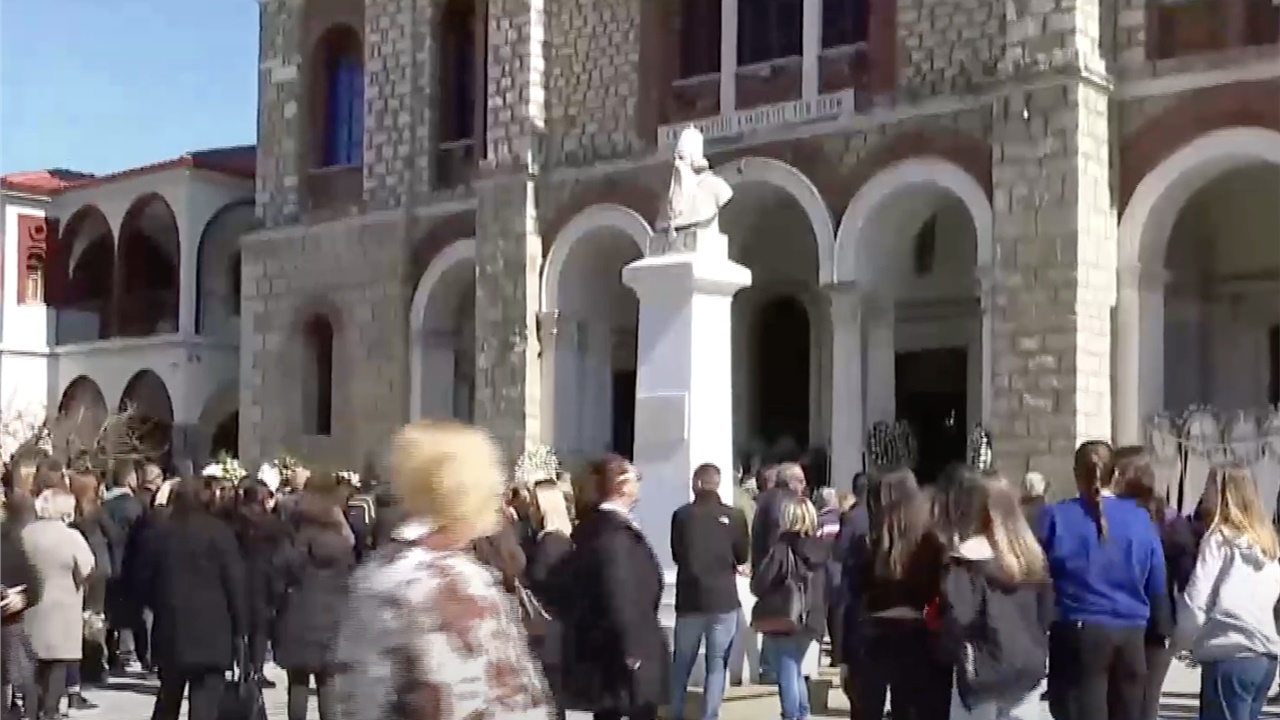 Δυστύχημα στα Τέμπη: Τελευταίο αντίο στον Αναστάσιο Κουτσόπουλο