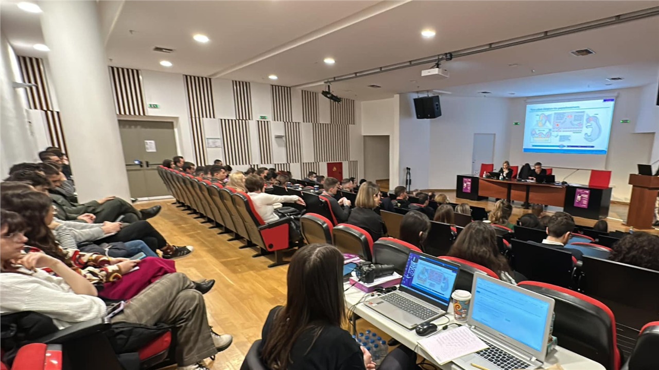 Σε πλήρη εξέλιξη οι εργασίες του 12ου Επιστημονικού Συνεδρίου...