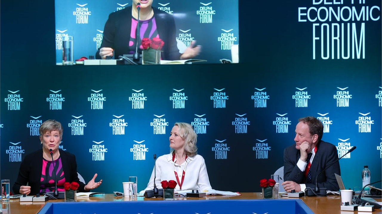 Πιο κυρίαρχη ενεργειακά μετά τον πρώτο χρόνο της κρίσης η Ευρώπη