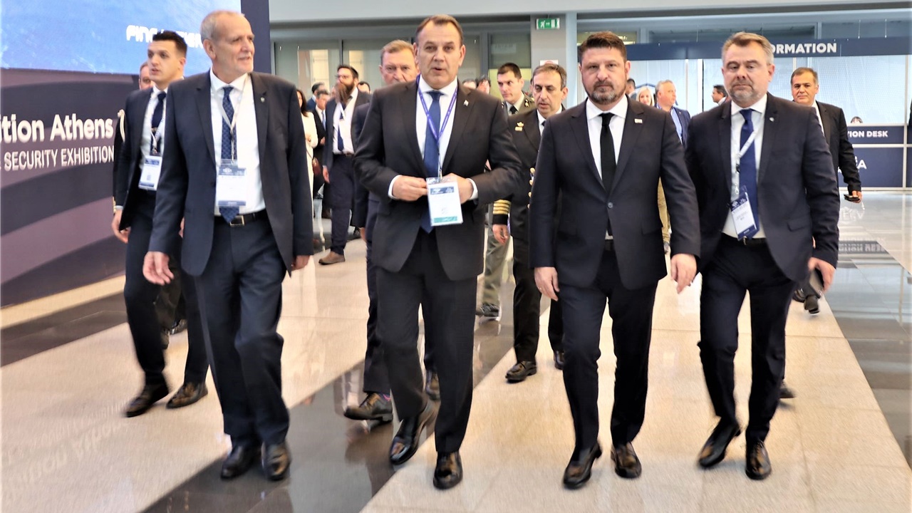 Στα εγκαίνια της έκθεσης DEFEA 2023 ο Υπουργός Άμυνας Νίκος Παναγιωτόπουλος