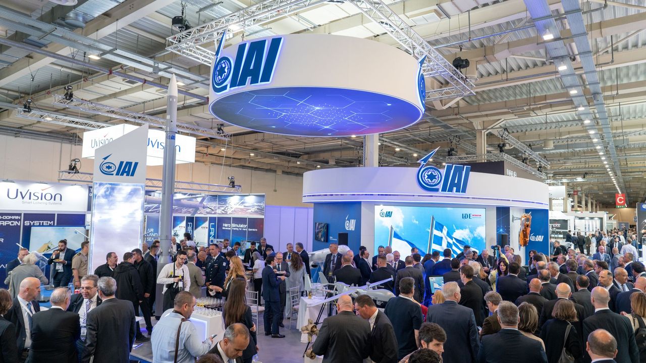 DEFEA 2023: Διεθνής προβολή, βιομηχανικές συνεργασίες και επιχειρηματικές...