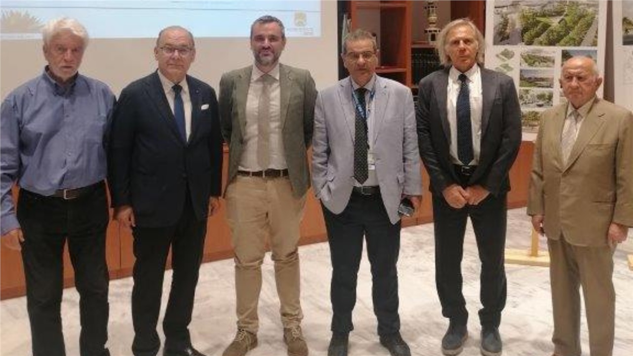 Προοπτικές συνεργασίας ανάμεσα στις δύο κορυφαίες εκθέσεις του...