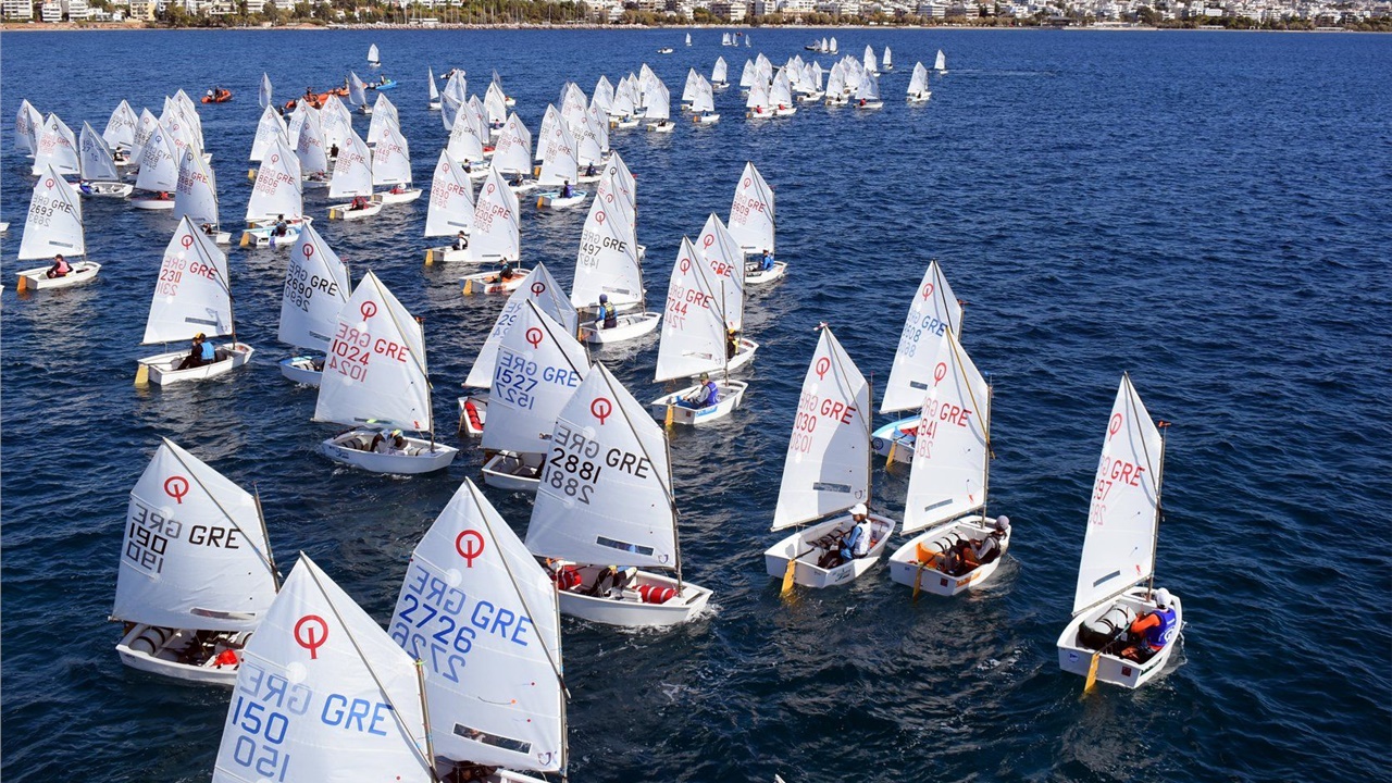 Με ιστιοπλόους από 8 ξένες χώρες θα διεξαχθεί το πανελλήνιο πρωτάθλημα...