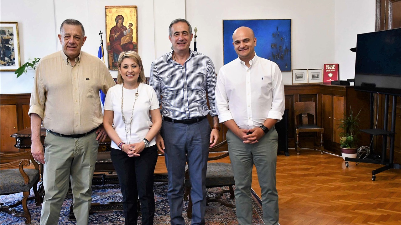 Ενημερωτική συζήτηση στο Διοικητήριο για τα 30+ μεγάλα έργα που...