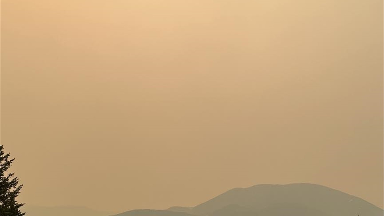 Απόκοσμες εικόνες στη Βασιλική, Λευκάδας - Παντού καπνός από...