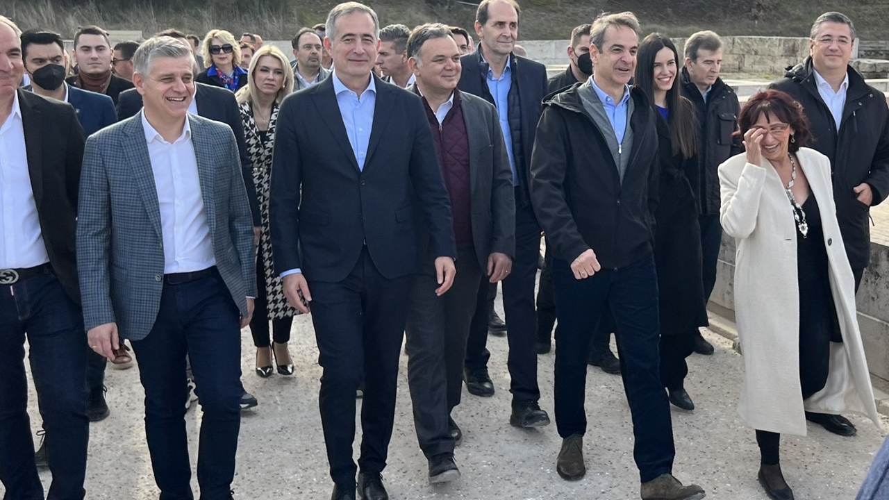 Στα εγκαίνια του αναστηλωμένου και αποκατεστημένου ανακτόρου...