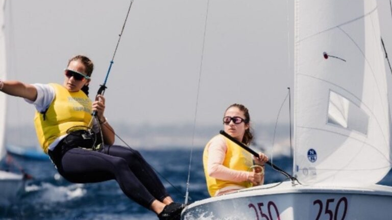 Στην πρώτη θέση του παγκόσμιου πρωταθλήματος 420 της Βραζιλίας...