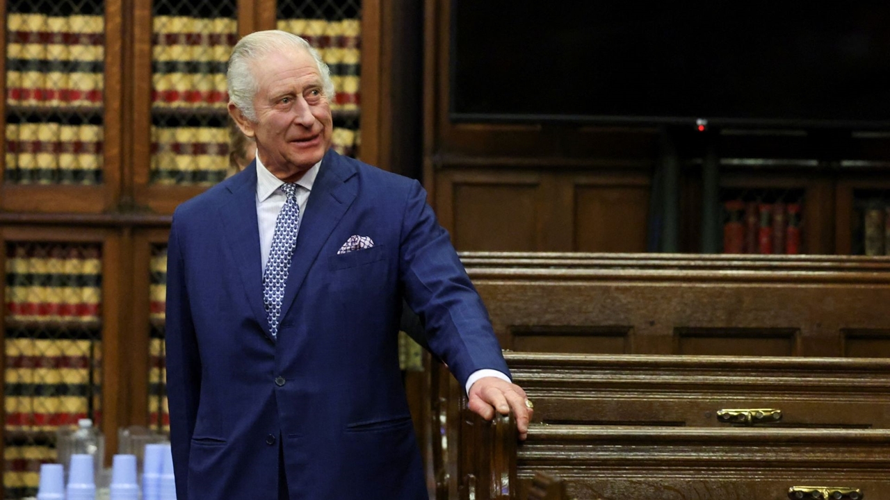 Στο νοσοκομείο ο Βασιλιάς Κάρολος για προγραμματισμένη επέμβαση