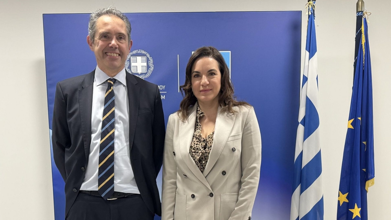 Συνάντηση Όλγας Κεφαλογιάννη με τον Πρέσβη της Σουηδίας στην...