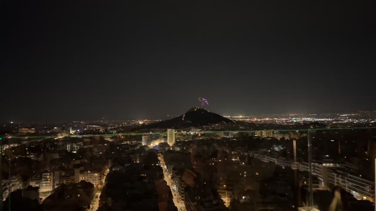 Φαντασμαγορικοί σχηματισμοί με 250 drones από την Περιφέρεια...