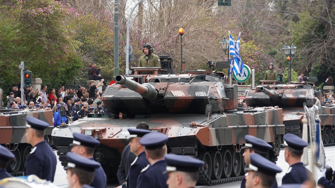 Πάνω από 65.000 οι προβολές για τη μετάδοση της παρέλασης και...