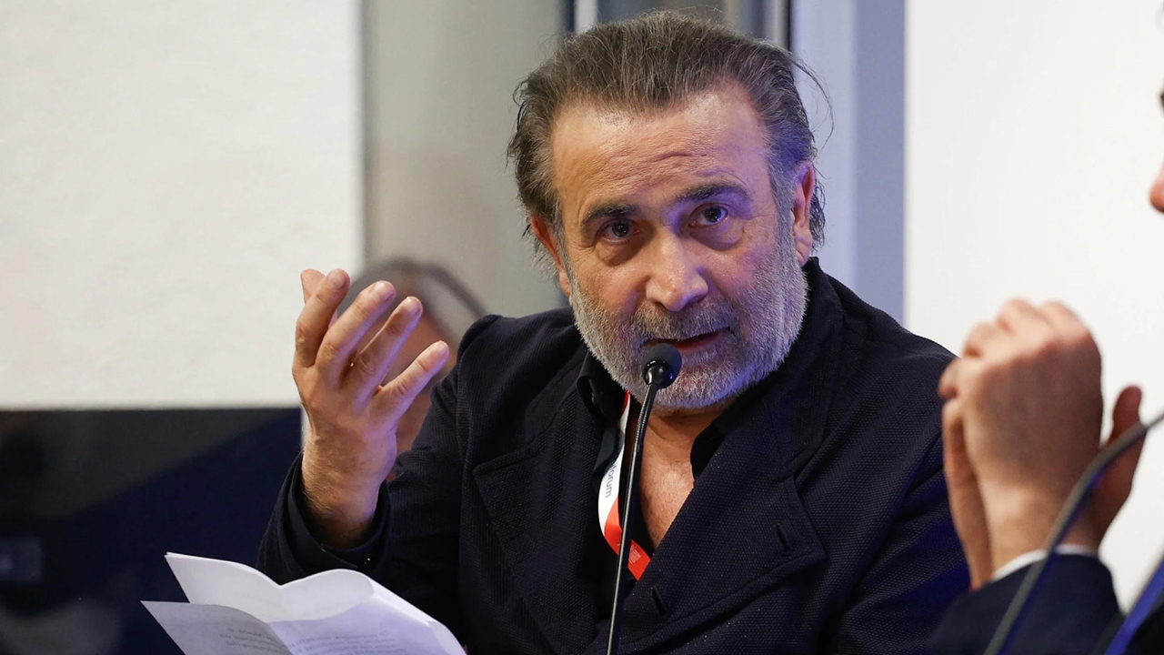 Λάκης Λαζόπουλος για Λάνθιμο: Οι ταινίες του είναι στα αγγλικά...