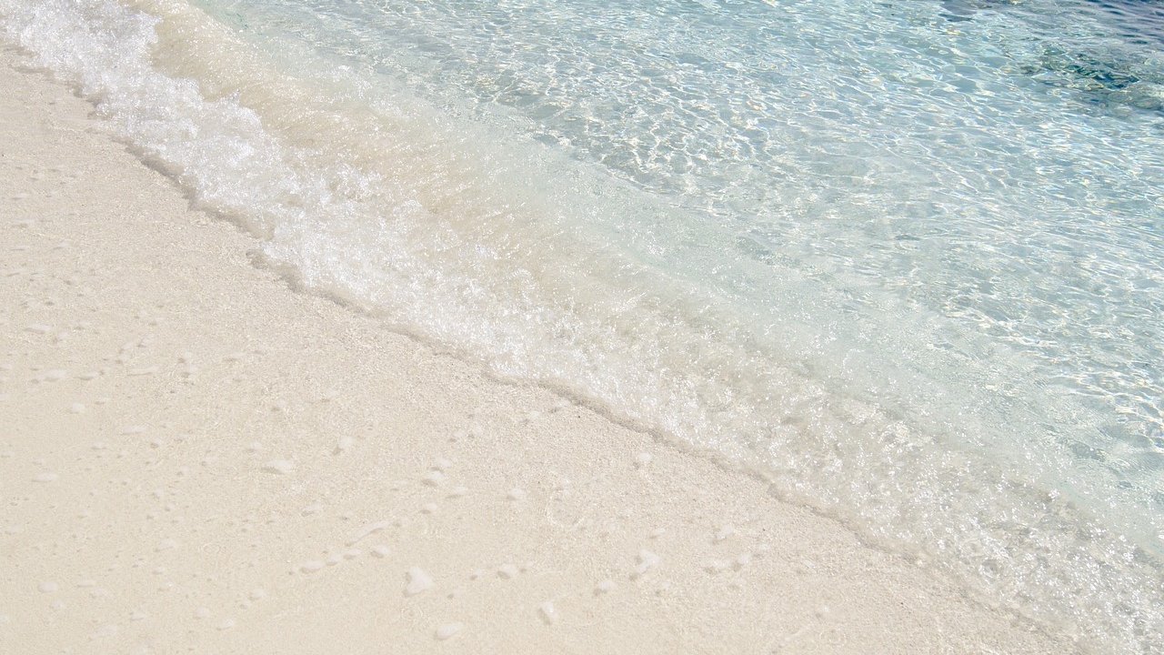 Η λίστα με τις 198 «απάτητες παραλίες» - Σε ισχύ το πλαίσιο απόλυτης...