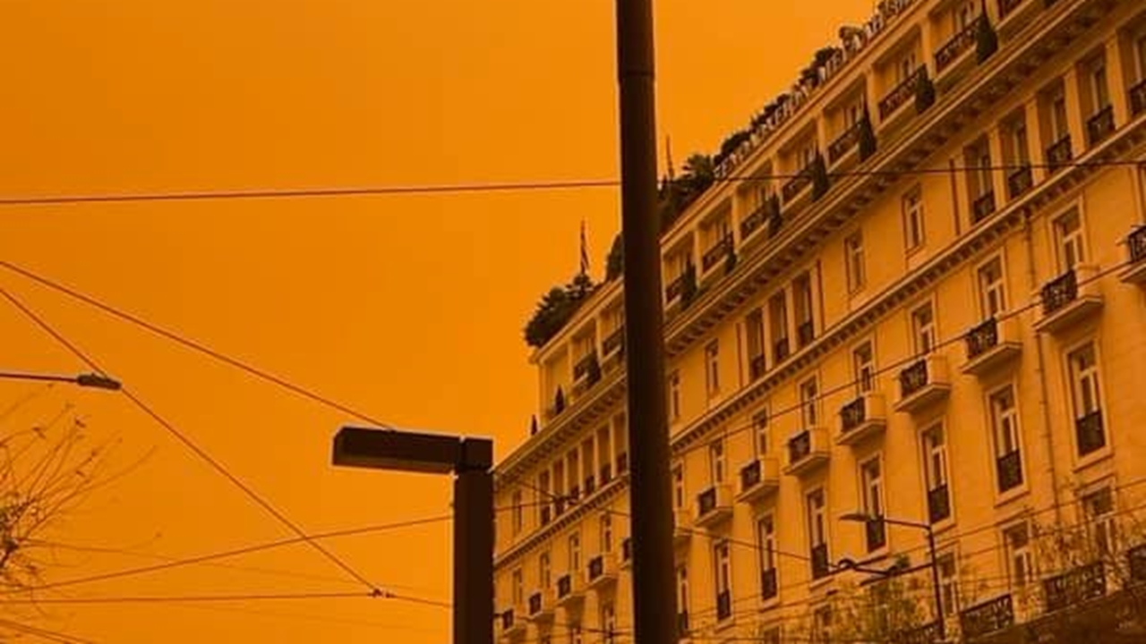 Αφρικανική Σκόνη: Αποπνικτική η ατμόσφαιρα στην Αθήνα